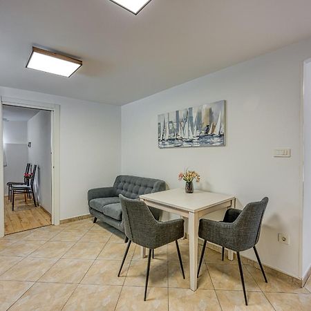 Apartments Pino Ровинь Экстерьер фото