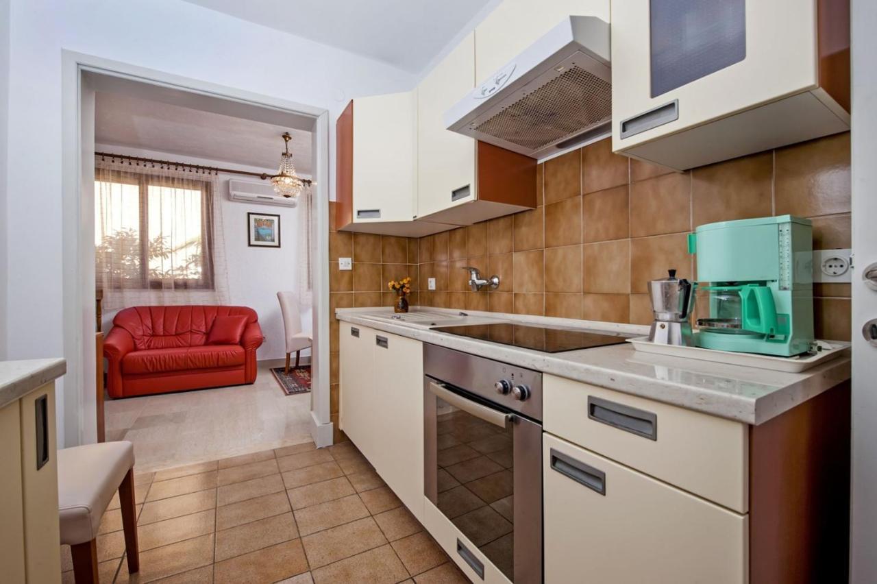 Apartments Pino Ровинь Экстерьер фото