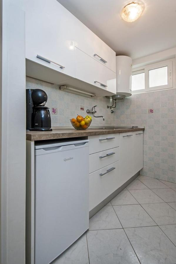 Apartments Pino Ровинь Экстерьер фото