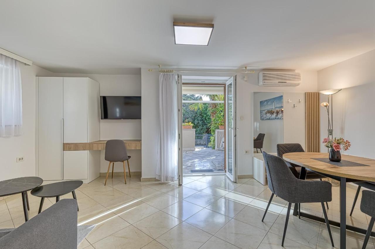 Apartments Pino Ровинь Экстерьер фото