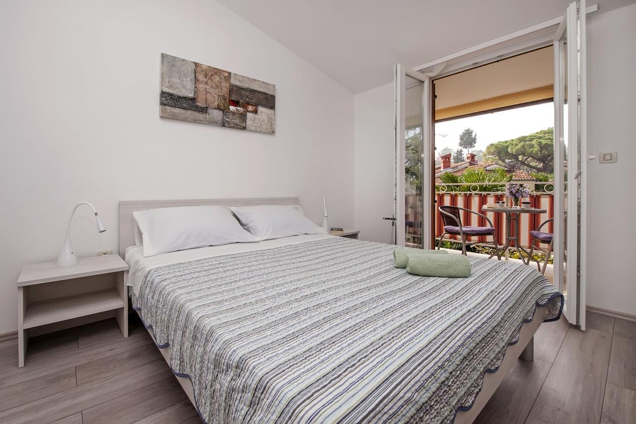 Apartments Pino Ровинь Экстерьер фото