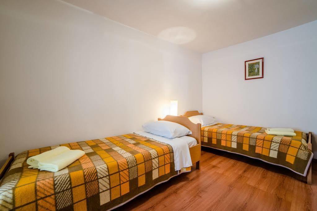 Apartments Pino Ровинь Экстерьер фото